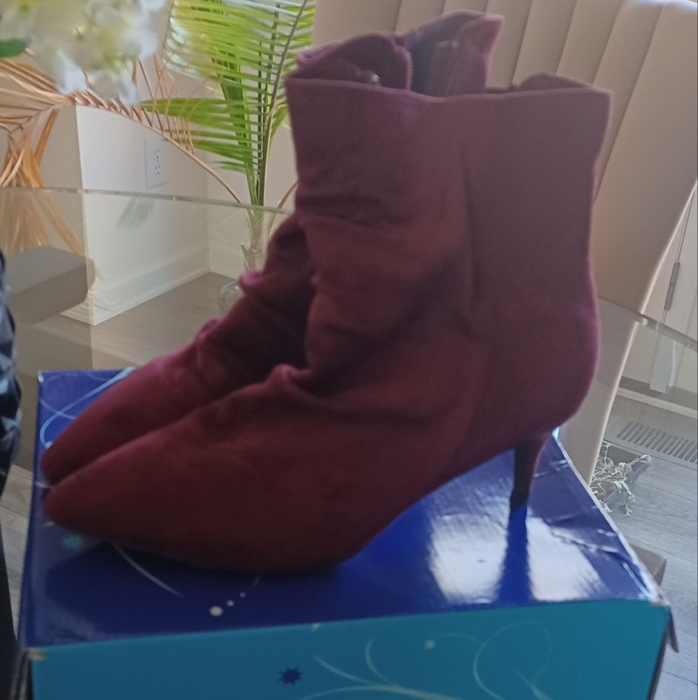 Suede kitten heel boots